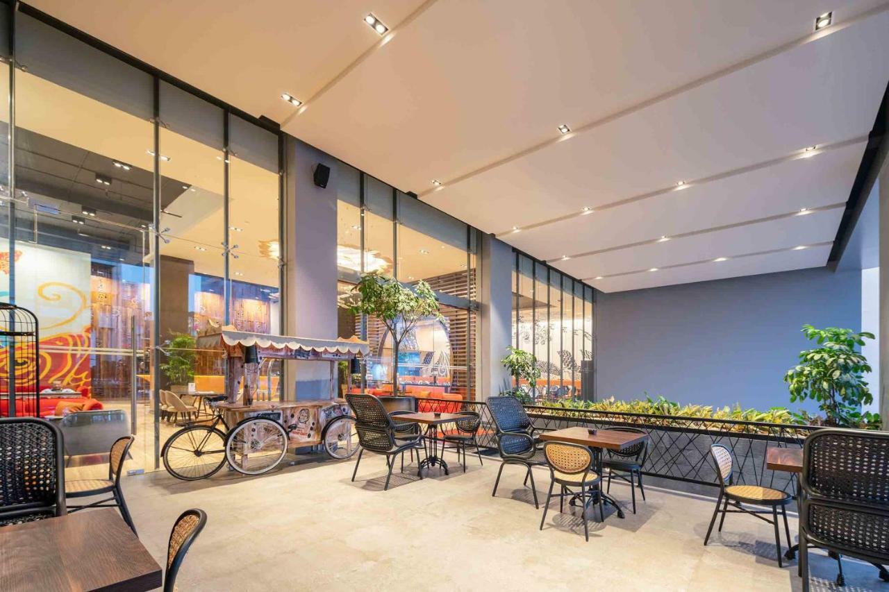 Luminor Hotel Jakarta Kota By Wh Exterior foto
