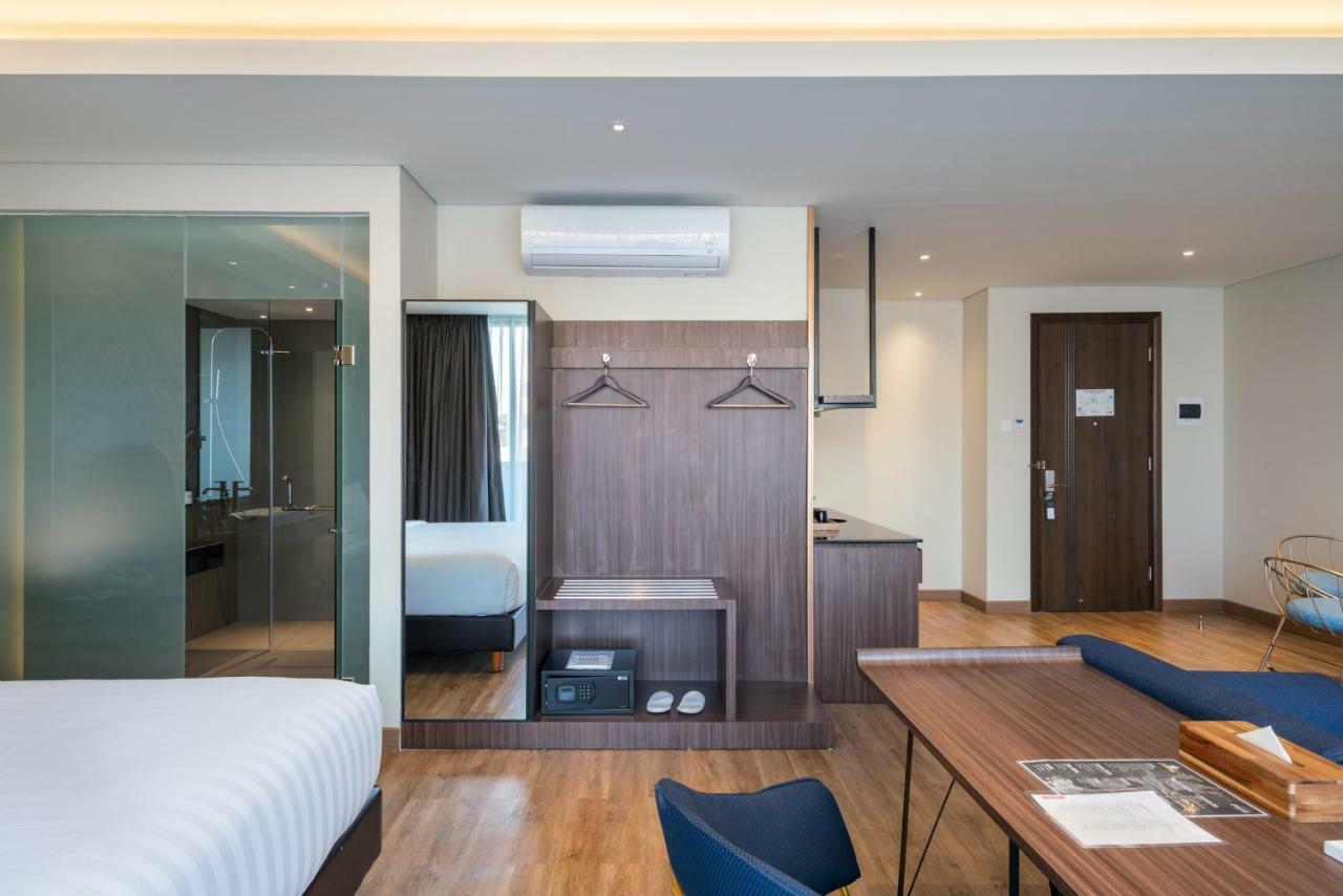 Luminor Hotel Jakarta Kota By Wh Exterior foto
